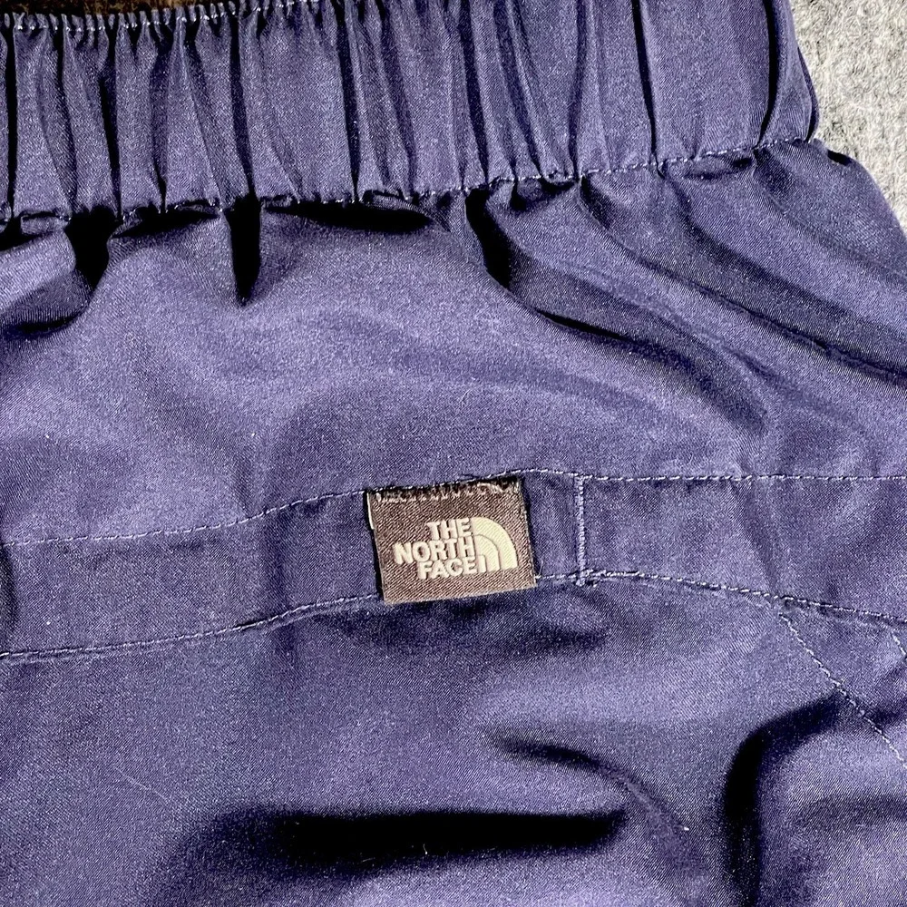 The North Face Shorts Mens Medium Navy Blue Polyester Microfiber 9